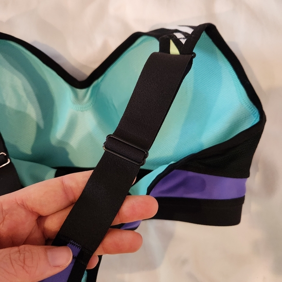 NWOT VSX Victoria's Secret Sports Bra - Multicolor - Picture 5 of 6